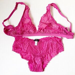 Like new Cosabella Pink Lace Bralette and Panty Set